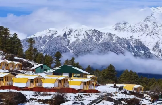 उत्तराखंड में बर्फबारी के बाद चरम पर सर्दी, तापमान माइनस