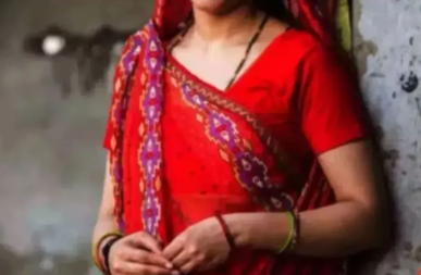 उत्तराखंड में बेटा भगाकर लाया दोगुनी उम्र की महिला...तो पिता