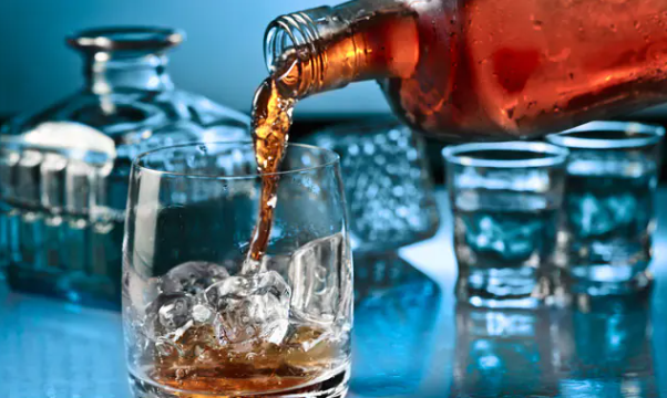 उत्तराखंड हाईकोर्ट ने प्रदेश में शराब के दाम बढ़ाने के