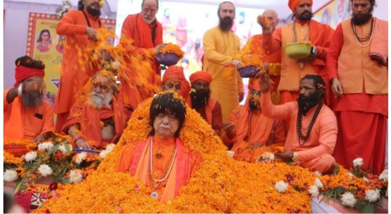 जापानी संत आदित्यानंद पुरी बने निरंजनी अखाड़े के महामंडलेश्वर -