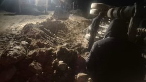 ज्योर्तिमठ के समीप एक तेल का टैंकर पलट कर सड़क