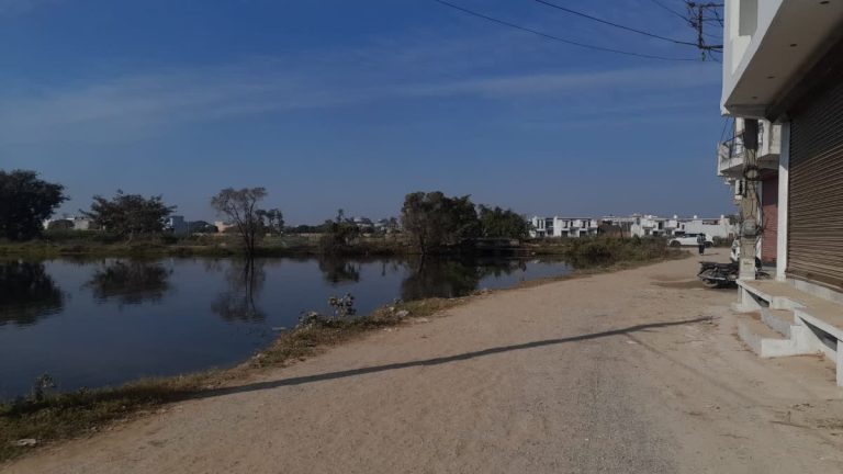 ज्वालापुर में मत्स्य तालाबों की असुरक्षा से युवा की दर्दनाक