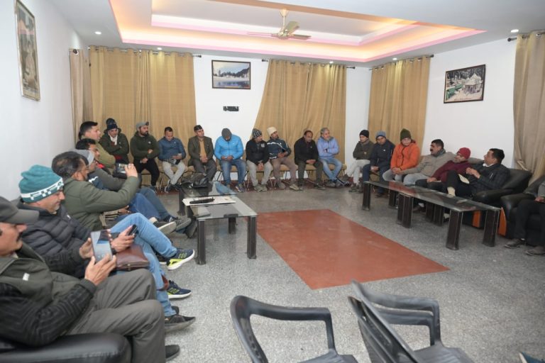 डीजी सूचना ने जीएमवीएन में की प्रेस वार्ता,देवभूमि रजत उत्सव