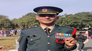 दशज्यूला कांडई के दीपक सिंह बिष्ट भारतीय सेना में लेफ्टिनेंट