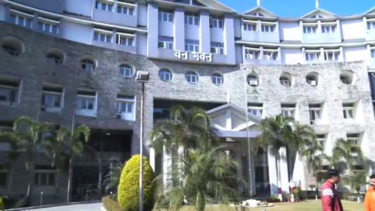 देहरादून से वन विभाग तक संकट गहराया, शीर्ष रैंक के