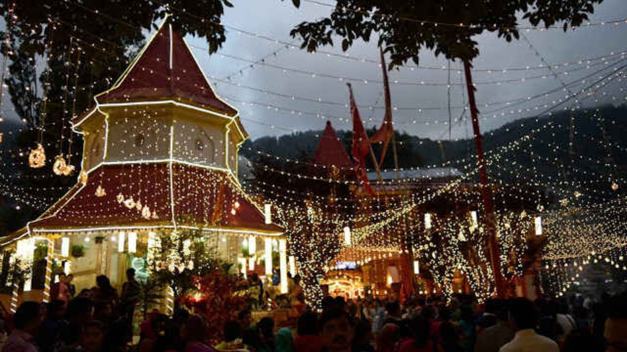 नैनीताल में सर्दियों का जादू: विंटर कॉर्निवाल 22 दिसंबर से, होगी बॉलीवुड और लोक संस्कृति की रंगीन प्रस्तुतियां