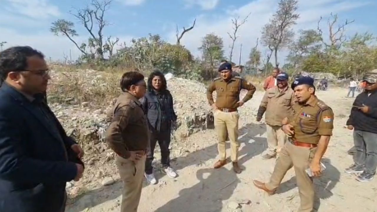 नैनीताल: रामनगर में वन विभाग की भूमि पर अवैध कब्जा हटाने को लेकर प्रशासन ने कसी कमर