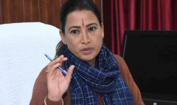 प्रदेश की 40 हजार आंगनबाड़ी कार्यकर्ताओं और सहायिकाओं का बढ़ेगा