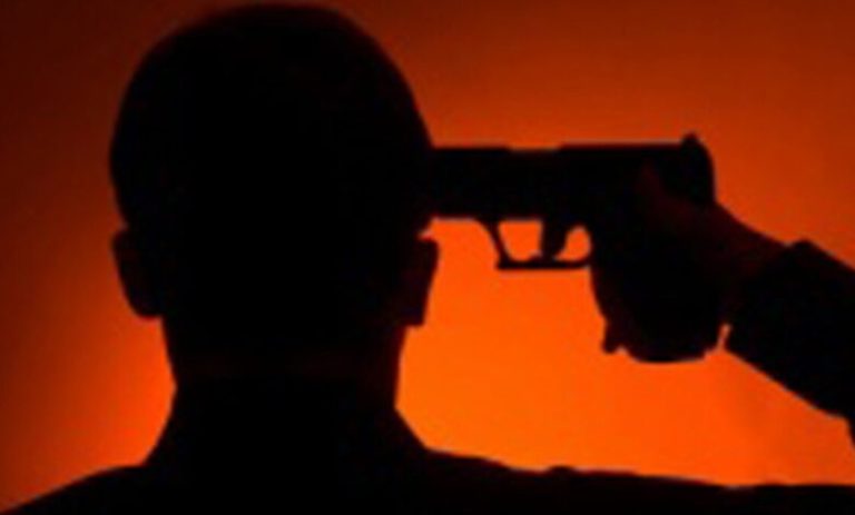 प्रसिद्ध अधिवक्ता के पुत्र ने उठाया खौफनाक कदम: लाइसेंसी हथियार