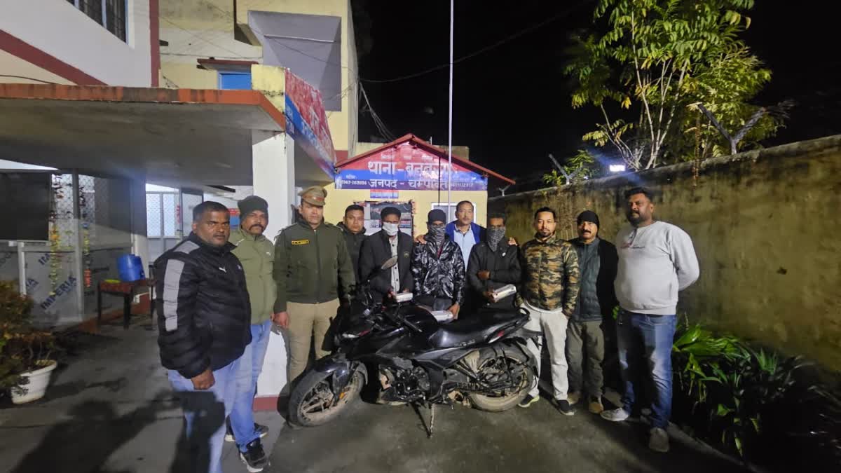 बनबसा में एसटीएफ का बड़ा एक्शन, 2.40 करोड़ की हेरोइन