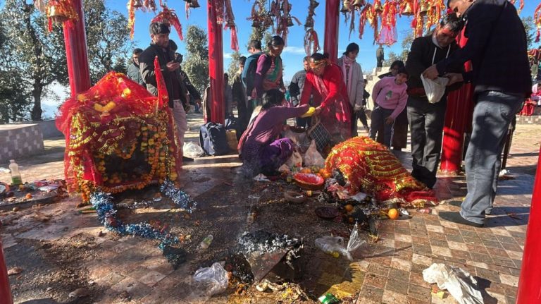 रुद्रप्रयाग: हिमालय की गोद में आस्था का महासंगम, डौणियों खाल कालिंका मेले में उमड़ा सैलाब