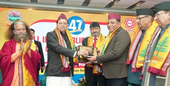 सुशासन में उत्कृष्टता के लिए बंशीधर तिवारी को राष्ट्रीय सम्मान, मुख्यमंत्री धामी ने किया सम्मानित