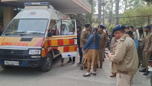 हरिद्वार: पुलिस हिरासत में कुख्यात अपराधी पर हमला, बाइक सवारों