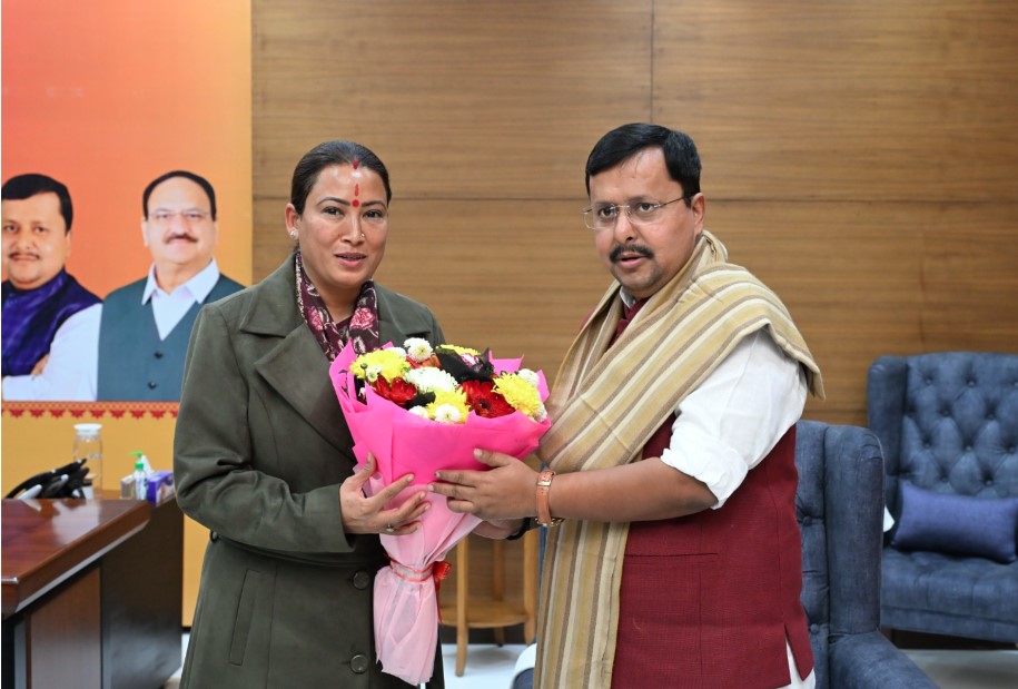 कैबिनेट मंत्री रेखा आर्या ने भाजपा के नवनियुक्त कार्यकारी राष्ट्रीय अध्यक्ष नितिन नबीन से की शिष्टाचार भेंट
