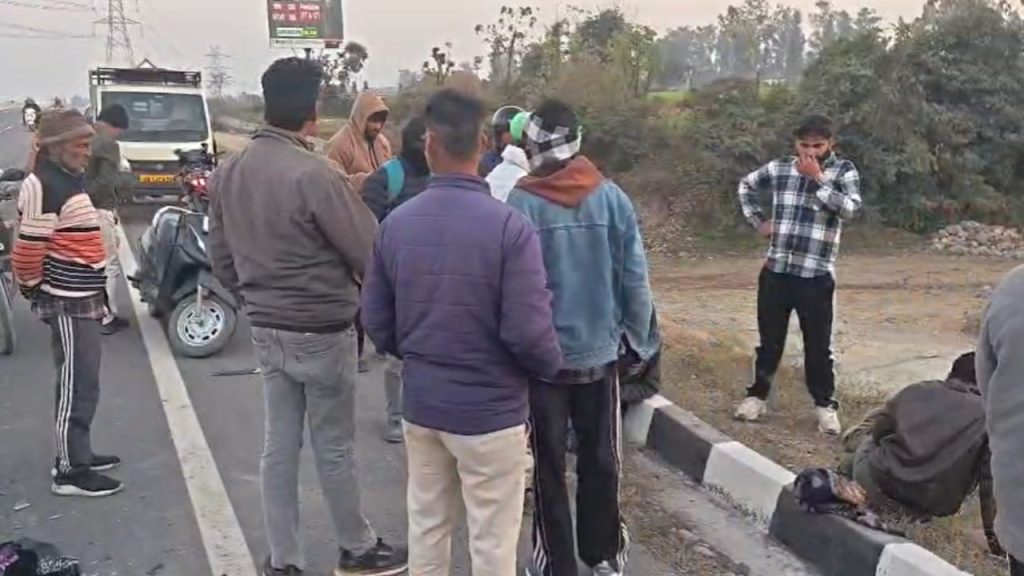देहरादून-पांवटा हाईवे पर खौफनाक हादसा: चलती कार जाम, पीछे से टकराई बाइक, पढ़ें पूरा अपडेट