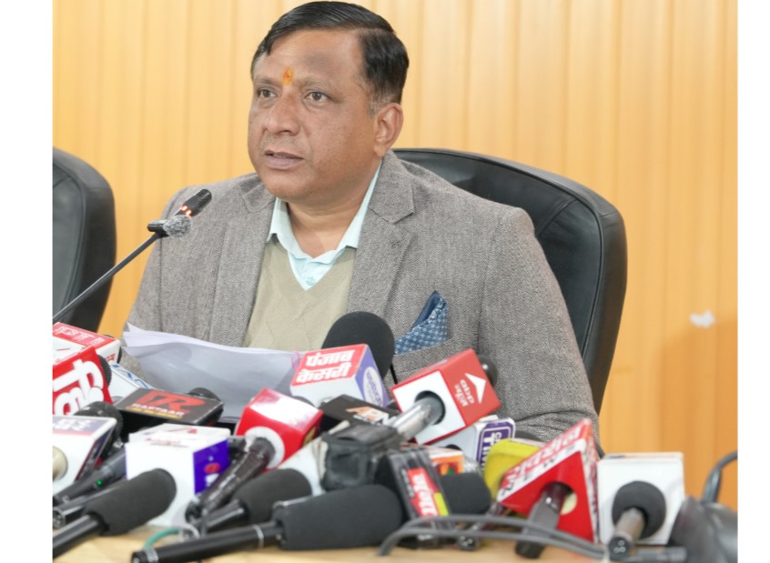 धामी कैबिनेट की बैठक में 8 महत्वपूर्ण प्रस्तावों पर लगी मुहर