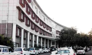 2026 की शुरुआत में उत्तराखंड प्रशासन में बड़े बदलाव के