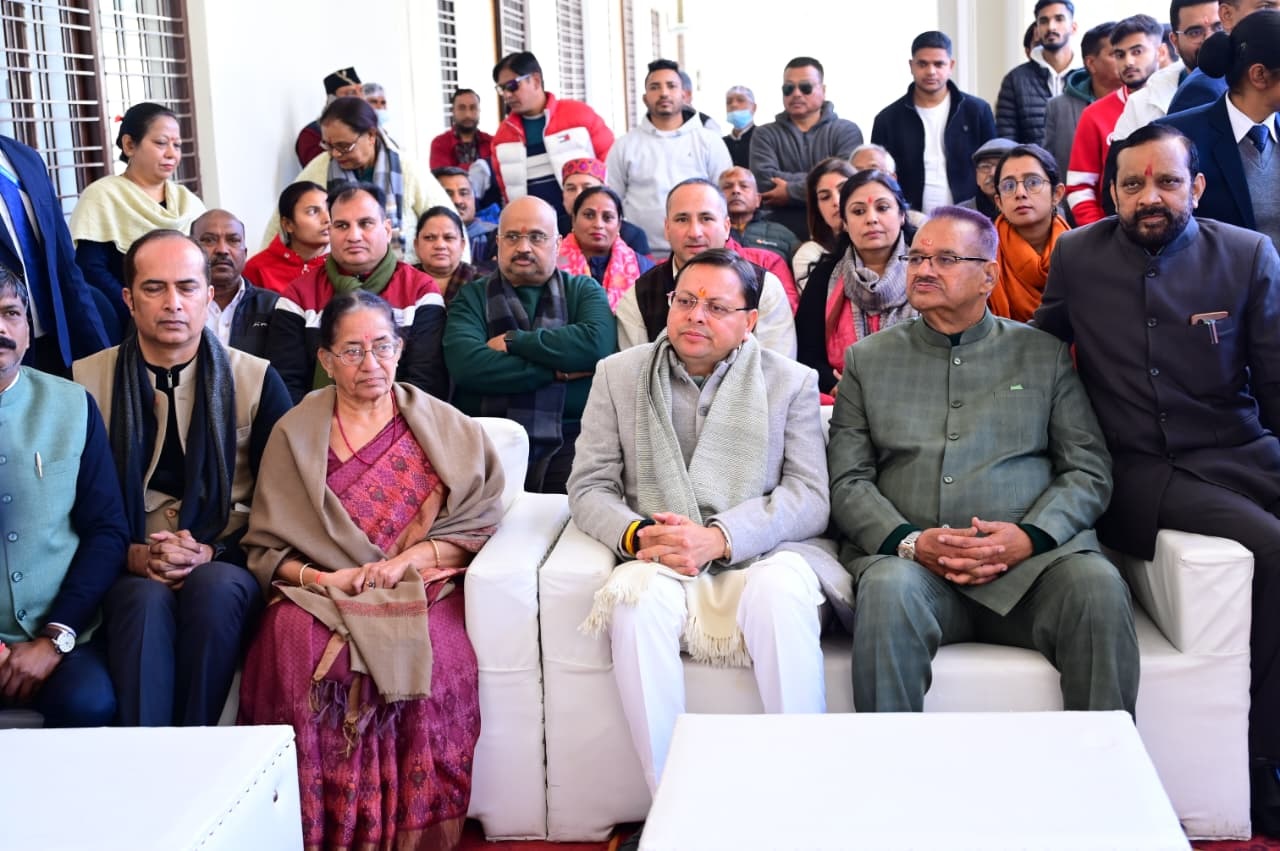 CM pays tribute to Harbans Kapoor on 80th Birth Anniversary