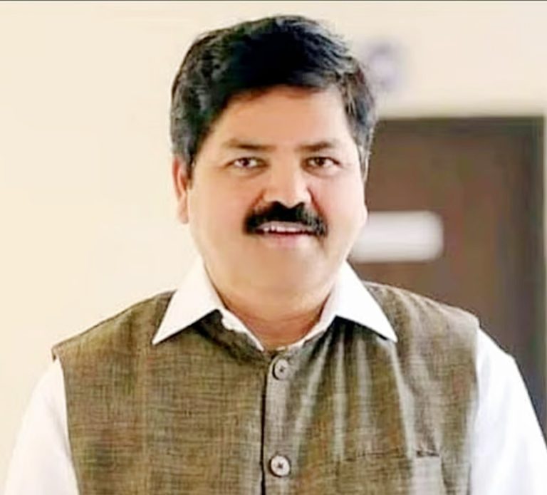 Farmer suicide case a blot on Govt & police: Ganesh