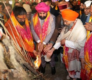 Gov attends 26th Lohri Festival held in Haridwar