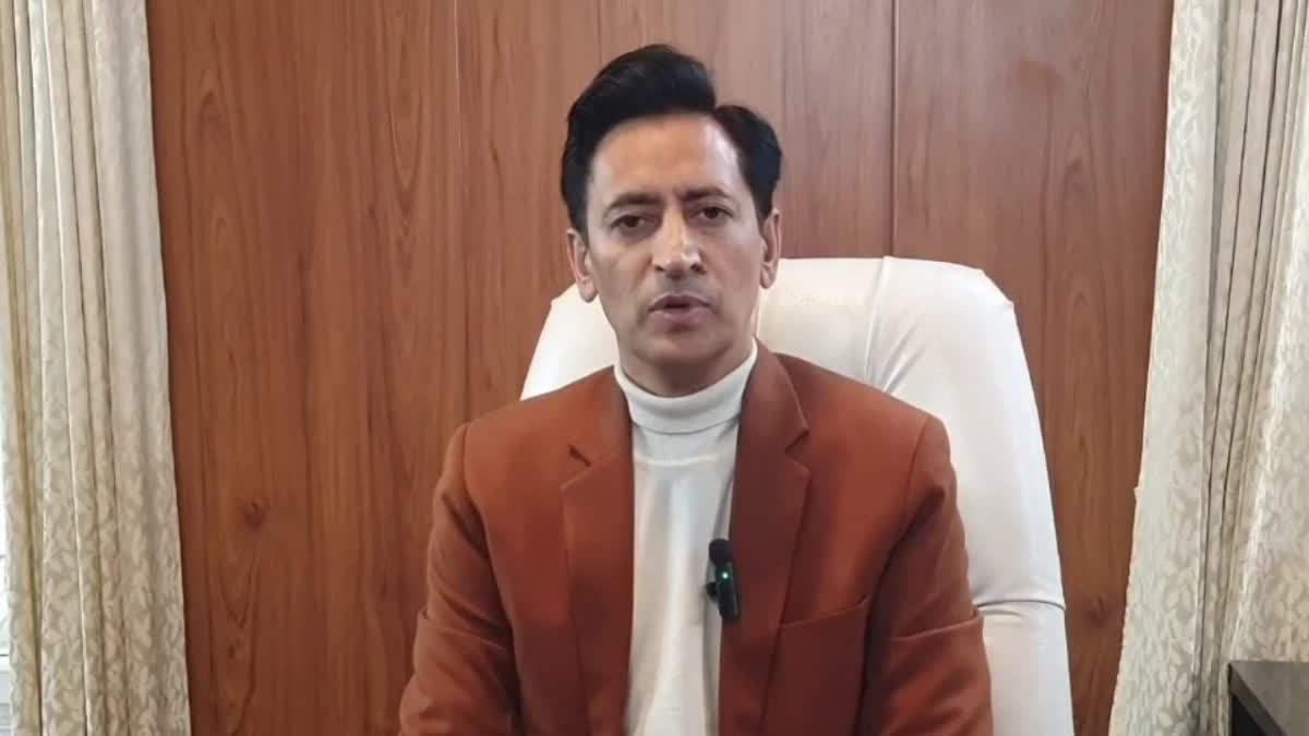 Kumaon: धार्मिक स्थलों में बढ़ रही श्रद्धालुओं की भीड़, कमिश्नर ने जारी किए कड़े निर्देश