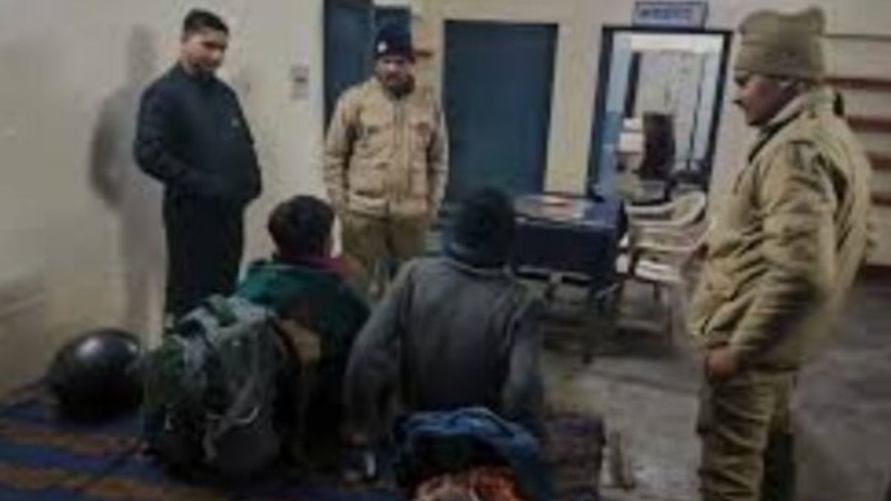 Nainital: हल्द्वानी में घर छोड़कर इसलिए भागे दो किशोर, पुलिस ने ऐसे किया सुपुर्द