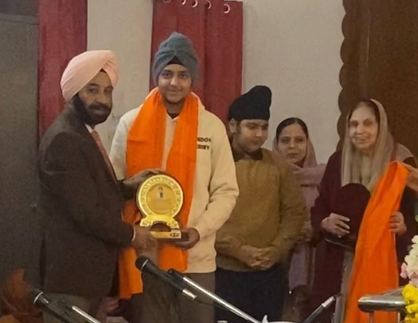Parkash Parb of Guru Gobind Singh celebrated at Gurudwara Istri