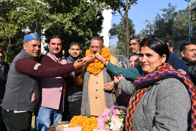 UPNL Employees Federation thanks Minister Joshi for ‘Equal Pay for