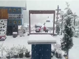 उत्तराखंड में बदला मौसम, केदारनाथ-बद्रीनाथ समेत ऊंचाई वाले इलाकों में