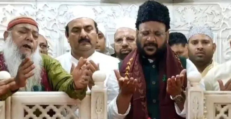 गंगा घाट विवाद पर वक्फ बोर्ड अध्यक्ष का बयान,कहा “सरकार