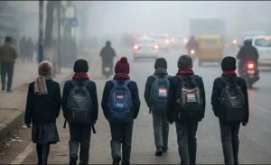 ठंड को देखते हुए देहरादून में स्कूलों के समय में बदलाव, 31 जनवरी तक सुबह 8:30 बजे के बाद खुलेंगे स्कूल