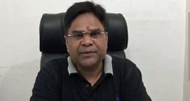 महिलाओं को लेकर विवादित बयान पर नेता ने मांगी माफी,बोले