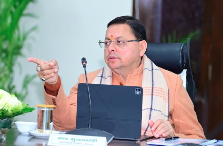 मानव–वन्यजीव संघर्ष पर सीएम धामी सख्त, संवेदनशील क्षेत्रों में निगरानी बढ़ाने के निर्देश