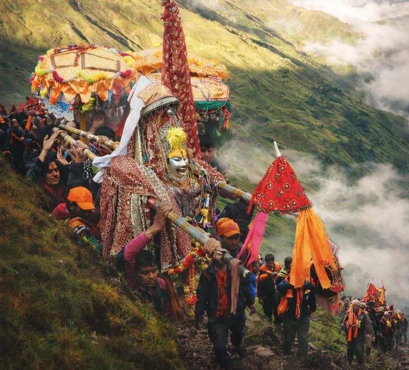 राजा आए या ना आए लेकिन मां नंदा की राजजात