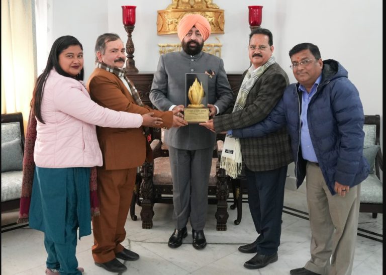 राज्यपाल से स्टेट प्रेस क्लब उत्तराखंड के प्रतिनिधिमंडल ने की शिष्टाचार भेंट