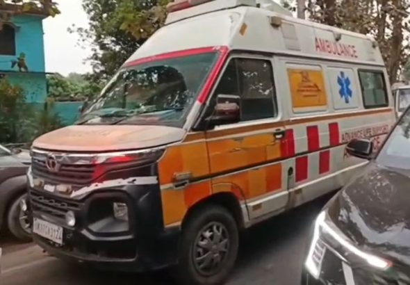 रामनगर का चकलुवा वैली ब्रिज बना मुसीबत, जाम में फंसी एंबुलेंस ने खोली प्रशासन की पोल; मौत से जूझता रहा मरीज