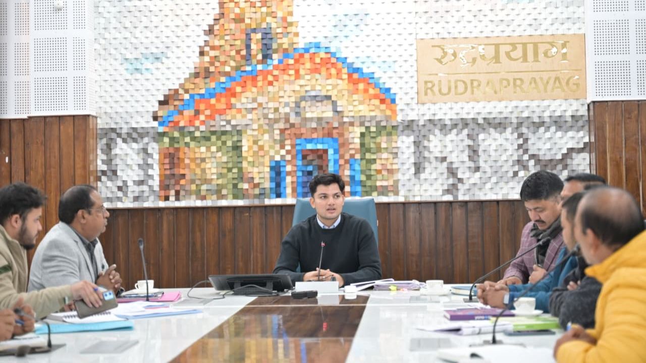 रुद्रप्रयाग के बूथों में मतदाता मैपिंग की गहन तैयारी, जानें क्या 95% लक्ष्य हासिल होगा समय पर या नहीं?