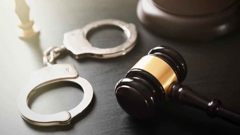 हरिद्वार में सियासी नाम पर दबंगई?  विधायक के बेटे पर