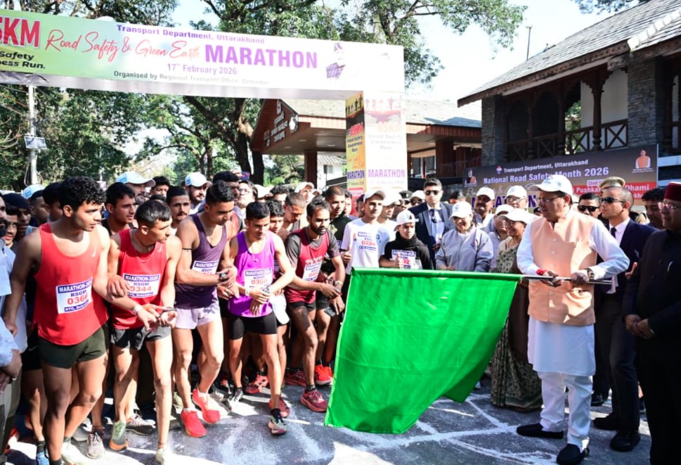 सड़क सुरक्षा और पर्यावरण संरक्षण के संदेश के साथ आयोजित हुई 5 किमी दौड़