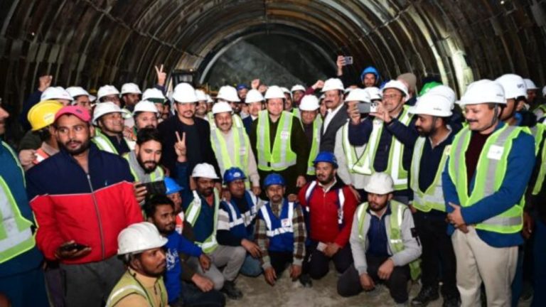 Nainital: सीएम धामी पहुंचे जमरानी बांध परियोजना, निरीक्षण के दौरान अफसरों को दिए ये निर्देश