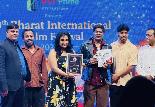 Sowmya Pandey wins Best Actor (Female) award