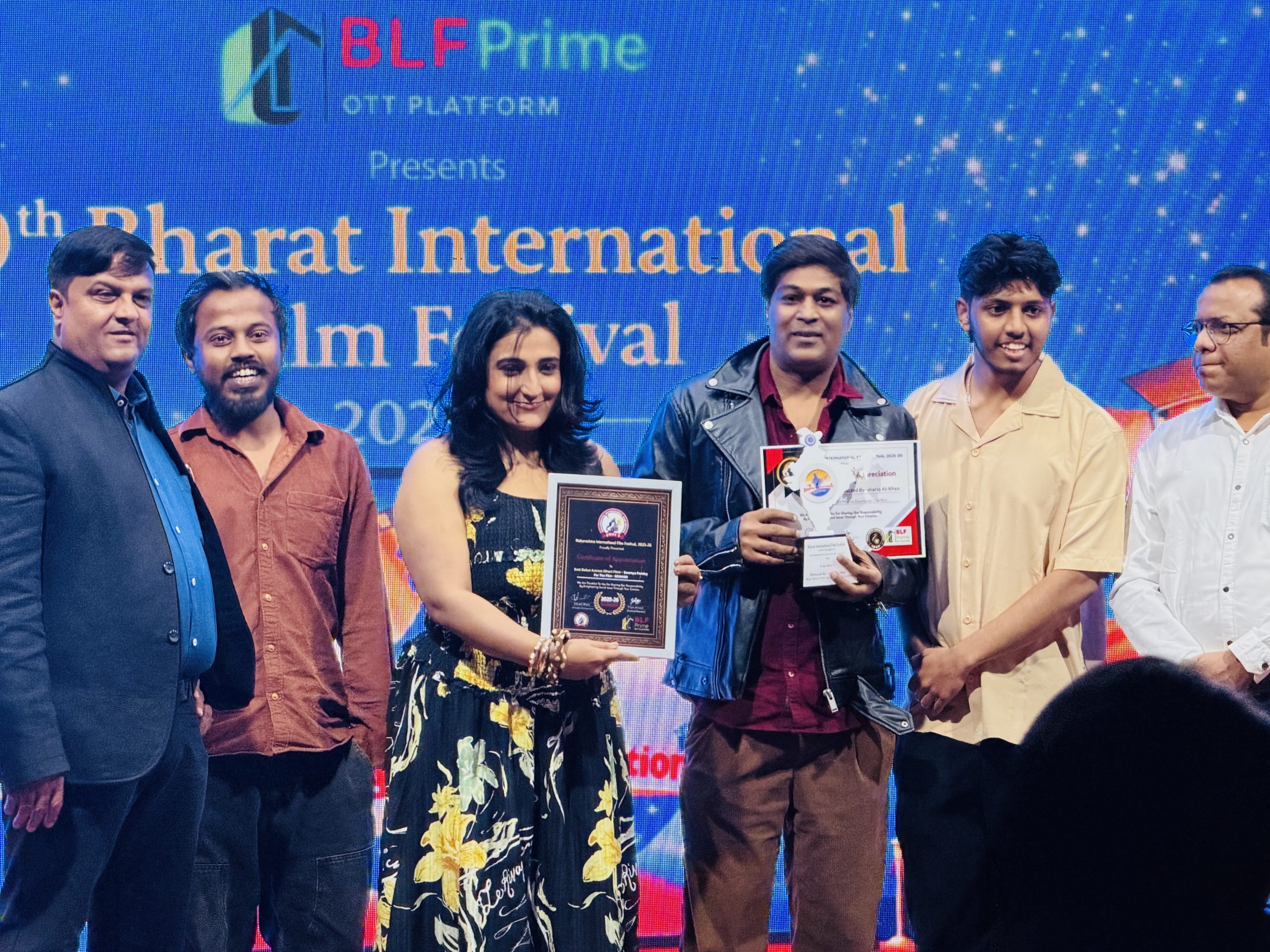 Sowmya Pandey wins Best Actor (Female) award