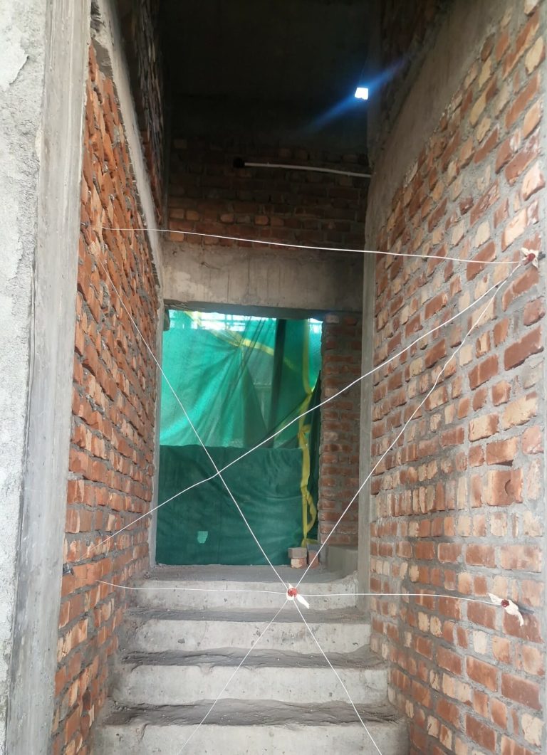 अवैध निर्माण पर एमडीडीए की बड़ी कार्रवाई, ऋषिकेश में अवैध बहुमंजिला भवन सील