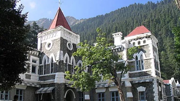 उत्तराखंड हाईकोर्ट बना देश का ऐसा पहला हाईकोर्ट, जिसने जजों की शिकायतों का पिटारा खोला