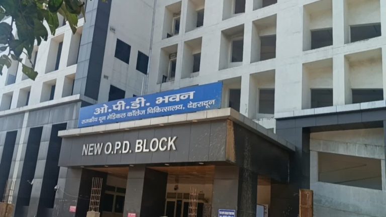 दून अस्पताल में खत्म होंगी लंबी कतारें, हर फ्लोर पर