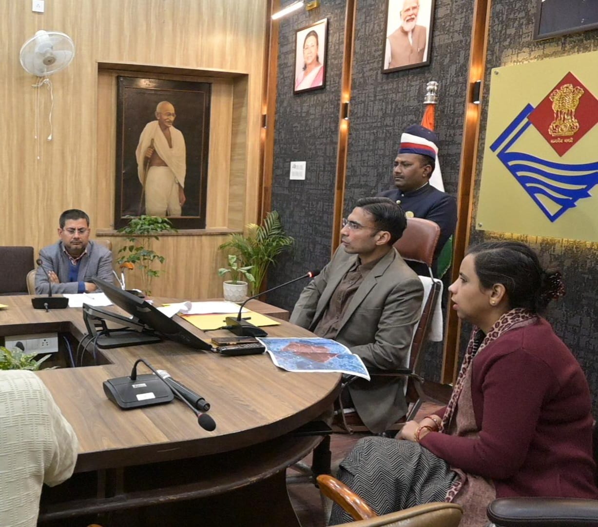 बडी खबर : सीईओ कैंट और क्लेमेंटाउन के खिलाफ कड़ी