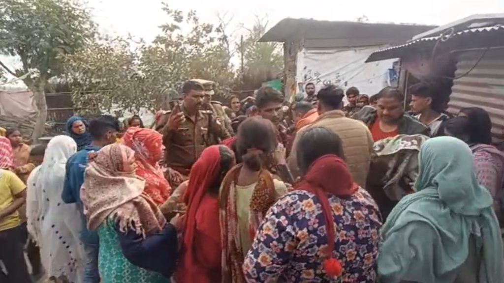 रामनगर में खेलती मासूम पर चढ़ा कूड़ा वाहन, हादसे के बाद गांव में भारी आक्रोश; इलाके में तनाव