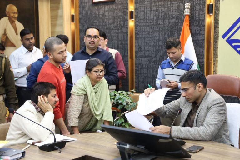 DM directs swift redressal of complaints at public hearing, pulls