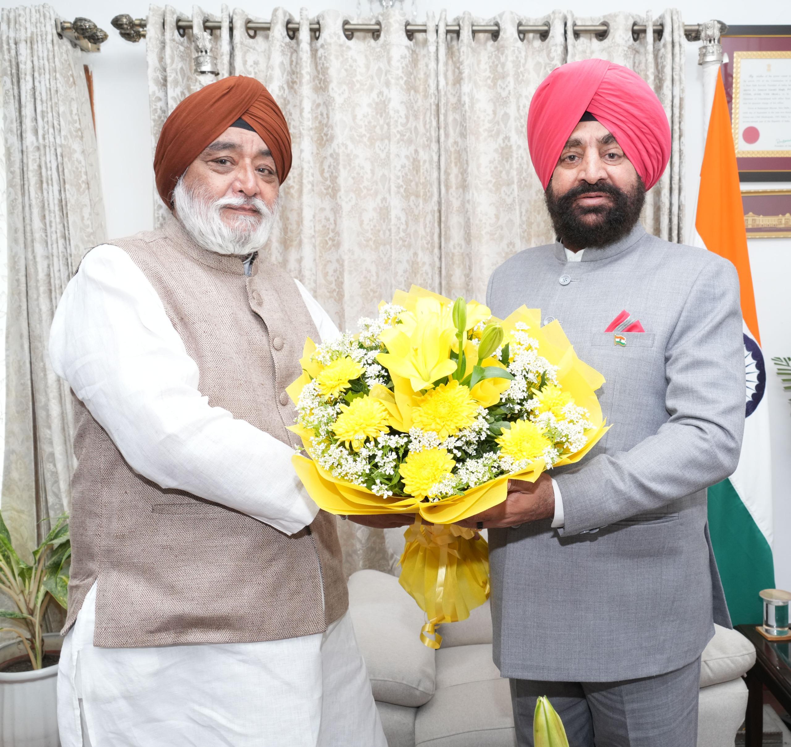 Gov briefed on preparations for Hemkund Sahib Yatra