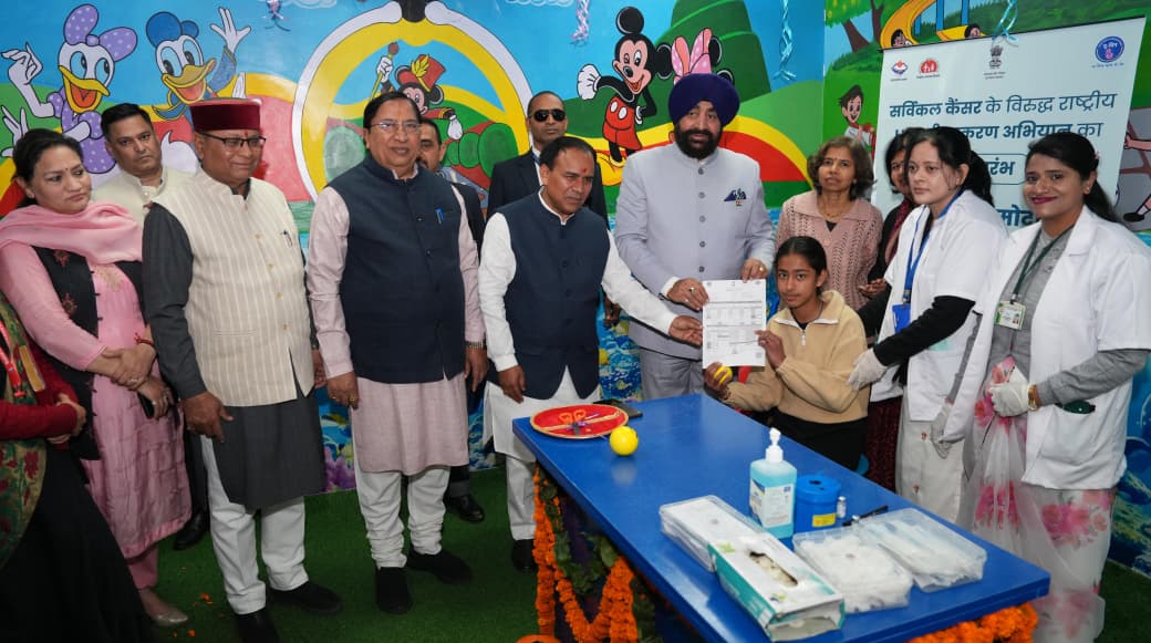Governor inaugurates vaccination drive at Gandhi Shatabdi Hospital